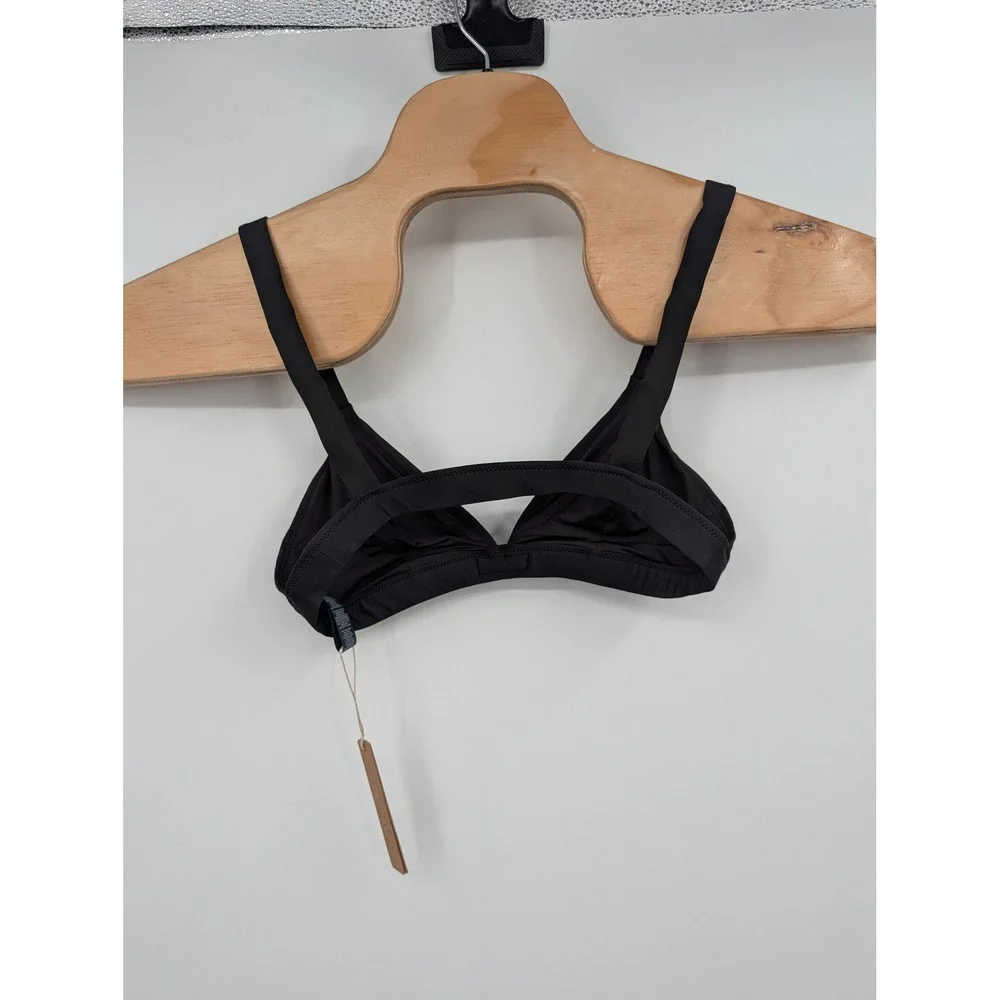 Skims Signature Swim Fixed Triangle Top black NWT Women's sz Medium